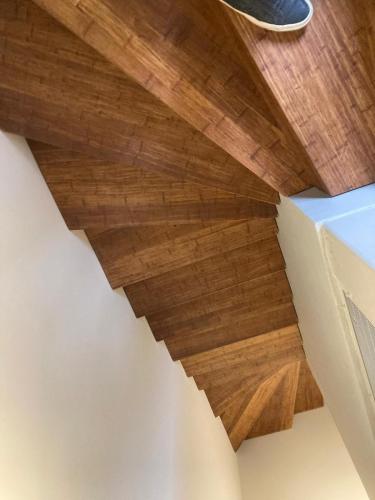 Alaena-escalier-OOMQ6564